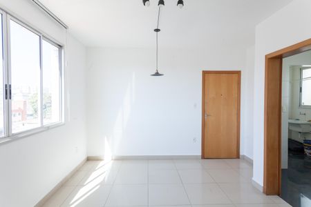 Apartamento à venda com 90m², 3 quartos e 2 vagas Apartamento à venda com 90m², 3 quartos e 2 vagasSala