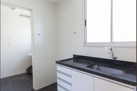 Apartamento à venda com 90m², 3 quartos e 2 vagas Apartamento à venda com 90m², 3 quartos e 2 vagasCozinha