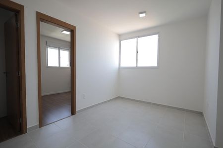 Sala de apartamento para alugar com 2 quartos, 36m² em Vila Palmares, Santo André
