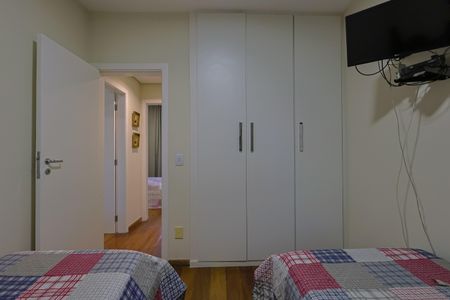 Apartamento à venda com 105m², 3 quartos e 2 vagas Apartamento à venda com 105m², 3 quartos e 2 vagasQuarto 2