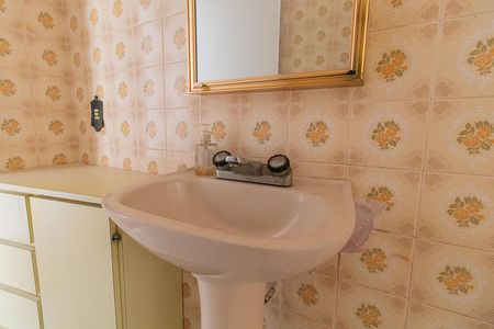 Apartamento à venda com 76m², 2 quartos e sem vagaBanheiro Social