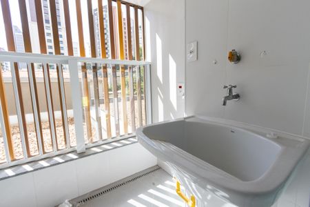 Apartamento para alugar com 73m², 2 quartos e 1 vaga Apartamento para alugar com 73m², 2 quartos e 1 vagaÁrea de Serviço