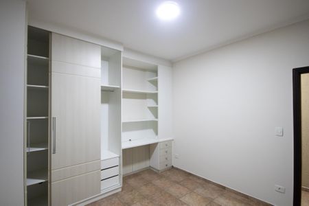 Casa à venda com 277m², 3 quartos e 2 vagas Casa à venda com 277m², 3 quartos e 2 vagasQuarto 2