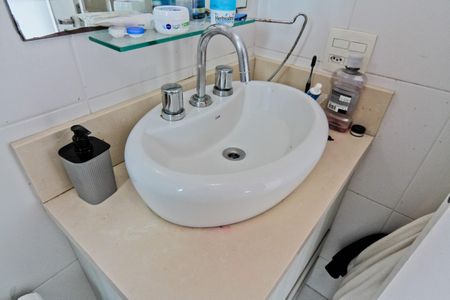 Apartamento à venda com 133m², 3 quartos e 2 vagas Apartamento à venda com 133m², 3 quartos e 2 vagasBanheiro da Suíte 2