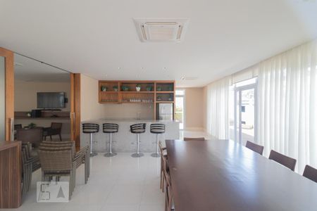 Apartamento à venda com 133m², 3 quartos e 2 vagas Apartamento à venda com 133m², 3 quartos e 2 vagasÁrea comum - Salão de festas