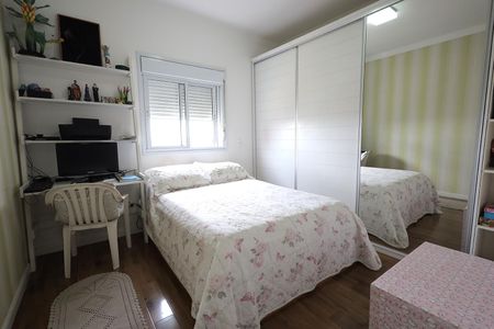 Apartamento à venda com 126m², 3 quartos e 3 vagasSuíte 2