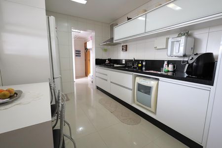 Apartamento à venda com 126m², 3 quartos e 3 vagasCozinha