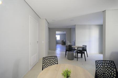 Apartamento para alugar com 37m², 2 quartos e sem vagaÁrea comum