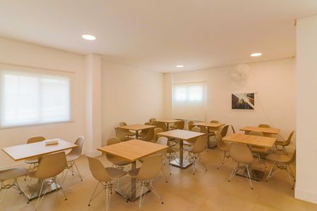 Apartamento à venda com 73m², 2 quartos e 2 vagasÁrea comum - Salão de festas