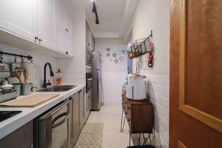 Apartamento à venda com 73m², 2 quartos e 2 vagasCozinha e Área de Serviço