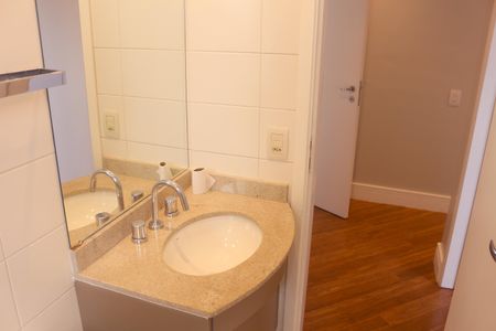 Apartamento à venda com 97m², 3 quartos e 2 vagasBanheiro da Suíte