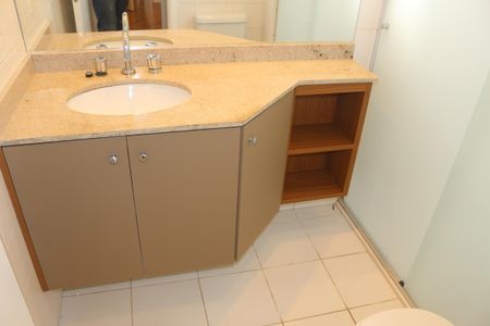 Apartamento à venda com 97m², 3 quartos e 2 vagasBanheiro