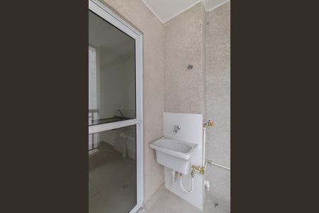 Apartamento à venda com 42m², 2 quartos e 1 vaga Apartamento à venda com 42m², 2 quartos e 1 vagaVaranda e Área de Serviço