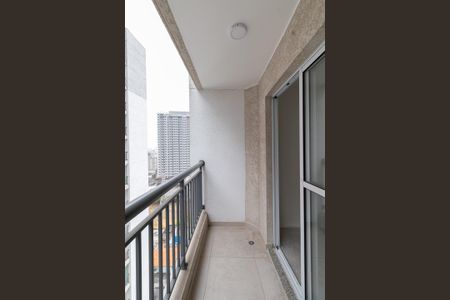 Apartamento à venda com 42m², 2 quartos e 1 vaga Apartamento à venda com 42m², 2 quartos e 1 vagaVaranda e Área de Serviço