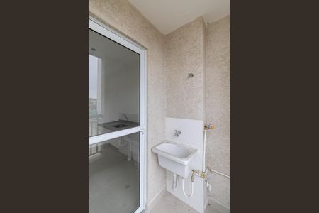 Apartamento à venda com 42m², 2 quartos e 1 vaga Apartamento à venda com 42m², 2 quartos e 1 vagaVaranda e Área de Serviço