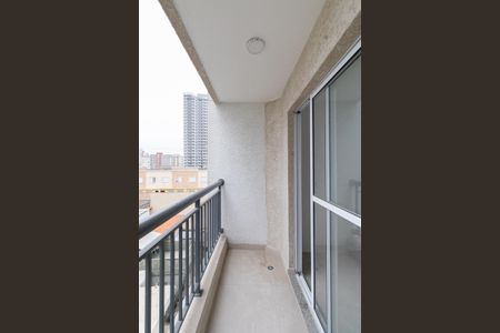 Apartamento à venda com 42m², 2 quartos e 1 vaga Apartamento à venda com 42m², 2 quartos e 1 vagaVaranda e Área de Serviço