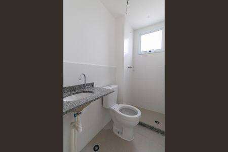 Apartamento à venda com 42m², 2 quartos e 1 vaga Apartamento à venda com 42m², 2 quartos e 1 vagaBanheiro