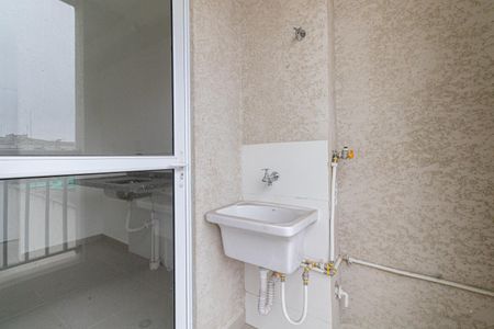 Apartamento à venda com 42m², 2 quartos e 1 vaga Apartamento à venda com 42m², 2 quartos e 1 vagaVaranda e Área de Serviço