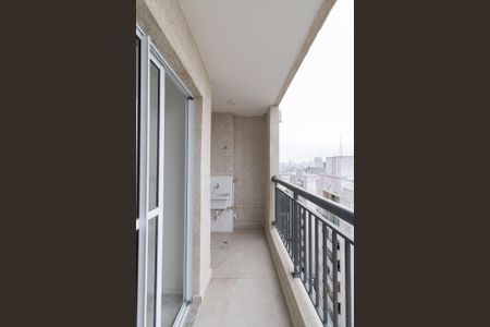 Apartamento à venda com 42m², 2 quartos e 1 vaga Apartamento à venda com 42m², 2 quartos e 1 vagaVaranda e Área de Serviço