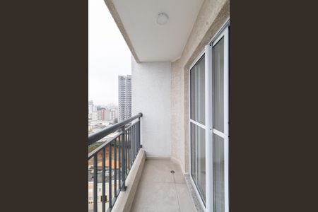 Apartamento à venda com 42m², 2 quartos e 1 vaga Apartamento à venda com 42m², 2 quartos e 1 vagaVaranda e Área de Serviço