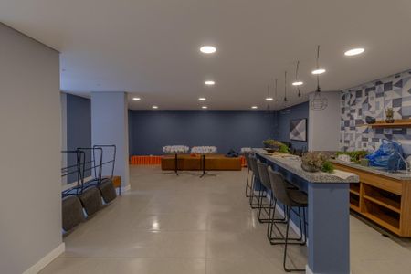 Apartamento à venda com 42m², 2 quartos e 1 vaga Apartamento à venda com 42m², 2 quartos e 1 vagaÁrea Comum - Salão de Festas