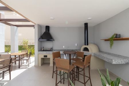 Apartamento à venda com 42m², 2 quartos e 1 vaga Apartamento à venda com 42m², 2 quartos e 1 vagaÁrea Comum - Churrasqueira