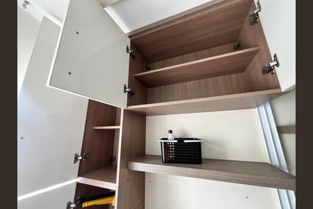 Apartamento à venda com 70m², 2 quartos e 1 vagaÁrea de Serviço