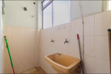 Apartamento à venda com 77m², 3 quartos e sem vaga Apartamento à venda com 77m², 3 quartos e sem vagaÁrea de Serviço