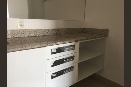 Apartamento à venda com 221m², 4 quartos e 3 vagas