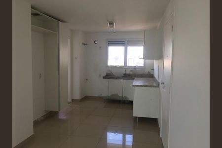 Apartamento à venda com 221m², 4 quartos e 3 vagas
