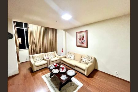 Apartamento à venda com 135m², 3 quartos e 1 vaga