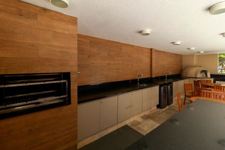 Apartamento à venda com 147m², 4 quartos e 2 vagas Apartamento à venda com 147m², 4 quartos e 2 vagasChurrasqueira