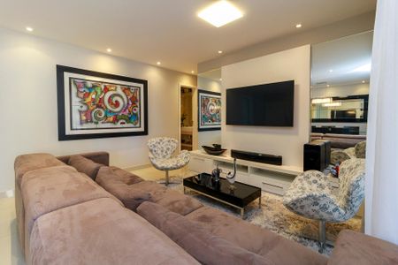 Apartamento à venda com 147m², 4 quartos e 2 vagas Apartamento à venda com 147m², 4 quartos e 2 vagasSala