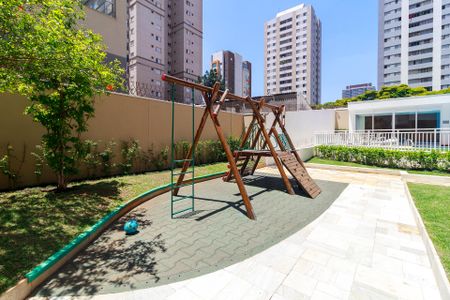 Apartamento à venda com 147m², 4 quartos e 2 vagas Apartamento à venda com 147m², 4 quartos e 2 vagasPlayground