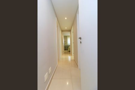 Apartamento à venda com 147m², 4 quartos e 2 vagas Apartamento à venda com 147m², 4 quartos e 2 vagasSuíte 3 - Banheiro