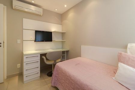 Apartamento à venda com 147m², 4 quartos e 2 vagas Apartamento à venda com 147m², 4 quartos e 2 vagasSuíte 3