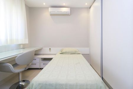 Apartamento à venda com 147m², 4 quartos e 2 vagas Apartamento à venda com 147m², 4 quartos e 2 vagasSuíte 2