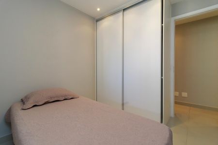 Apartamento à venda com 147m², 4 quartos e 2 vagas Apartamento à venda com 147m², 4 quartos e 2 vagasSuíte 3 - Banheiro