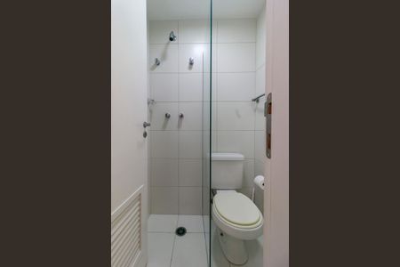 Apartamento à venda com 147m², 4 quartos e 2 vagas Apartamento à venda com 147m², 4 quartos e 2 vagasÁrea de Serviço - Banheiro