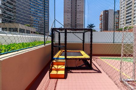 Apartamento à venda com 147m², 4 quartos e 2 vagas Apartamento à venda com 147m², 4 quartos e 2 vagasPlayground