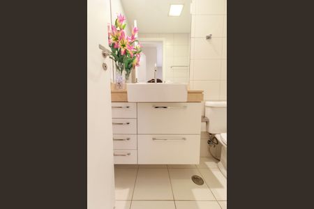 Apartamento à venda com 147m², 4 quartos e 2 vagas Apartamento à venda com 147m², 4 quartos e 2 vagasSuíte 3 - Banheiro