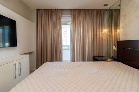 Apartamento à venda com 147m², 4 quartos e 2 vagas Apartamento à venda com 147m², 4 quartos e 2 vagasSuíte 1