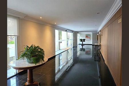 Apartamento à venda com 187m², 4 quartos e 1 vaga