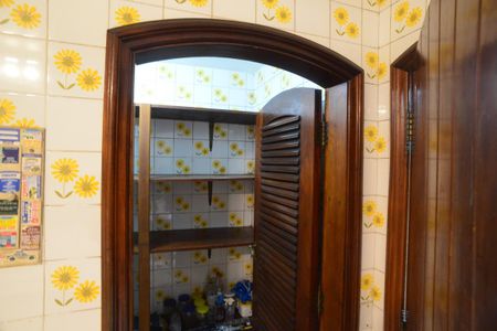 Casa à venda com 657m², 4 quartos e 7 vagasDespensa