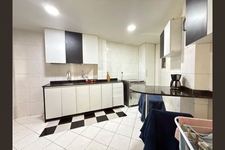 Apartamento à venda com 100m², 3 quartos e sem vaga