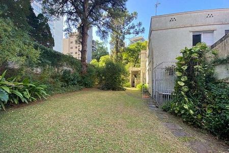 Casa à venda com 300m², 5 quartos e 2 vagas