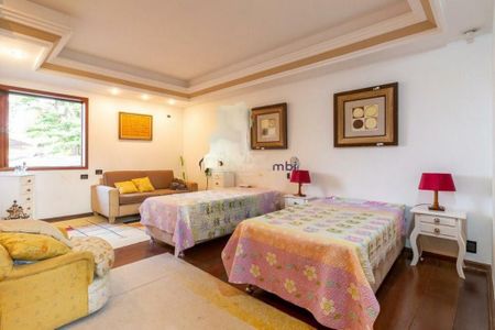 Casa à venda com 579m², 3 quartos e 5 vagas