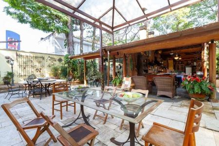 Casa à venda com 579m², 3 quartos e 5 vagas