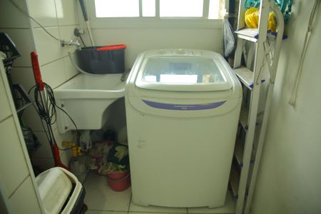 Apartamento à venda com 59m², 3 quartos e 1 vagaÁrea de Serviço