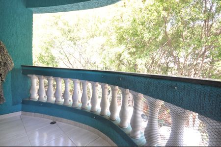 Casa à venda com 190m², 3 quartos e 3 vagasSacada do Quarto 2